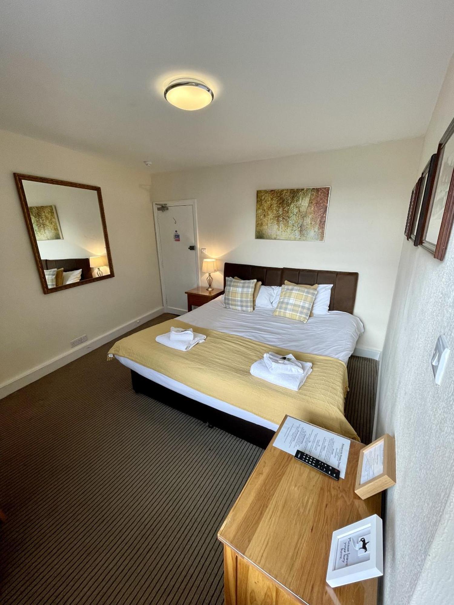 The Windsor Trooper Pub & Inn Room photo